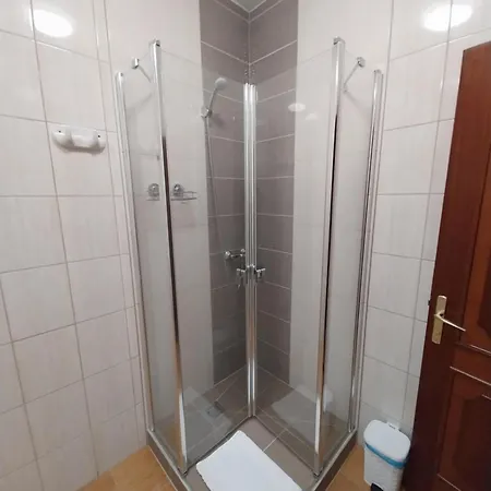 Homestay Fenyves Vendeghaz -