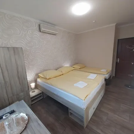 Homestay Fenyves Vendeghaz -