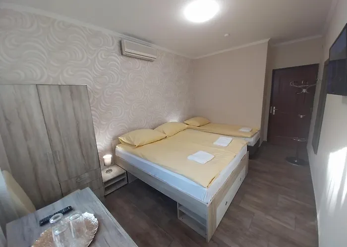 Privatunterkunft Fenyves Vendeghaz -